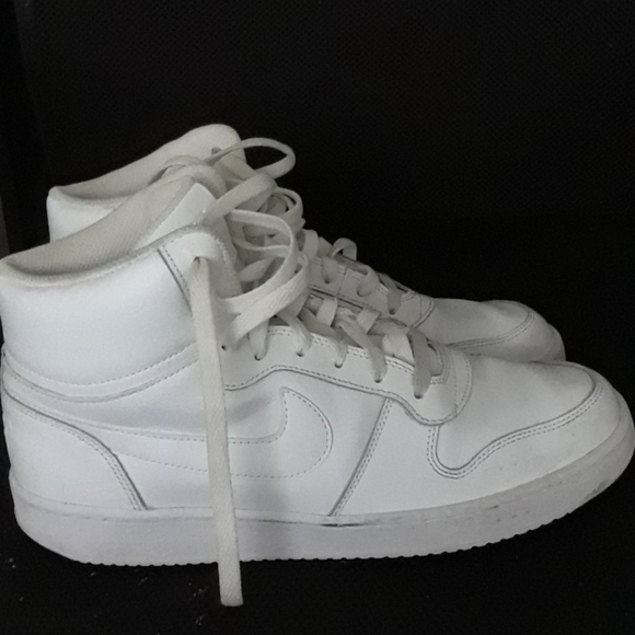 Nike sneakers - Picture 4 of 4